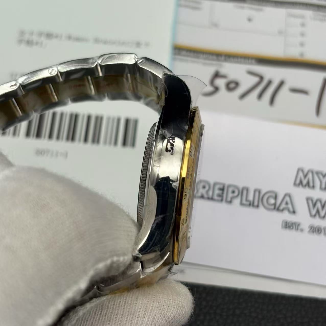 10d998a50cdb189deb14df5bbf757759 Rolex Daytona Two Tone Replica 116523 - Image 9