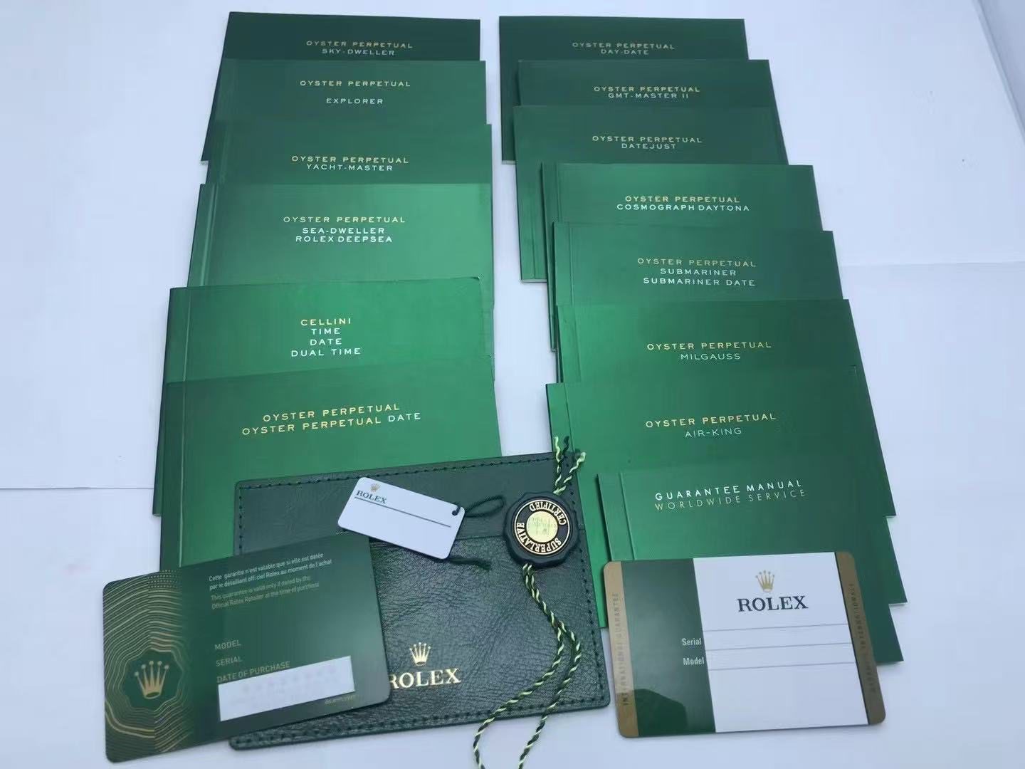 14c96fa02e23d5b1122d962d0fa11a7d 2 Replica Rolex Watch Box with Papers 2020 Model