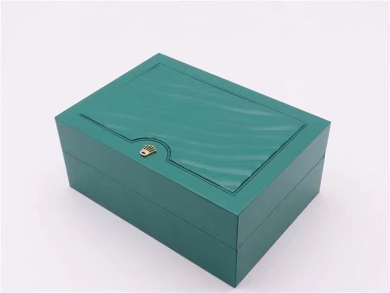 290ab7f369154ba6862f31c23c530c2a 2 Replica Rolex Watch Box with Papers 2020 Model