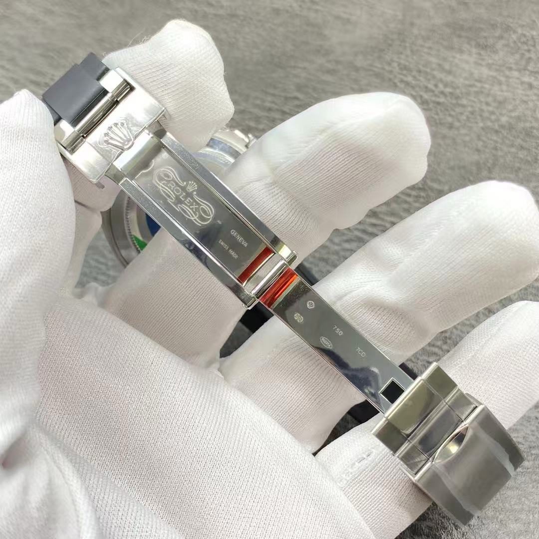 31cbe6c093e5efeceacb4062e171812a.jpeg Replica Rolex Daytona Diamond Bezel White Gold Automatic Black Dial - Image 7