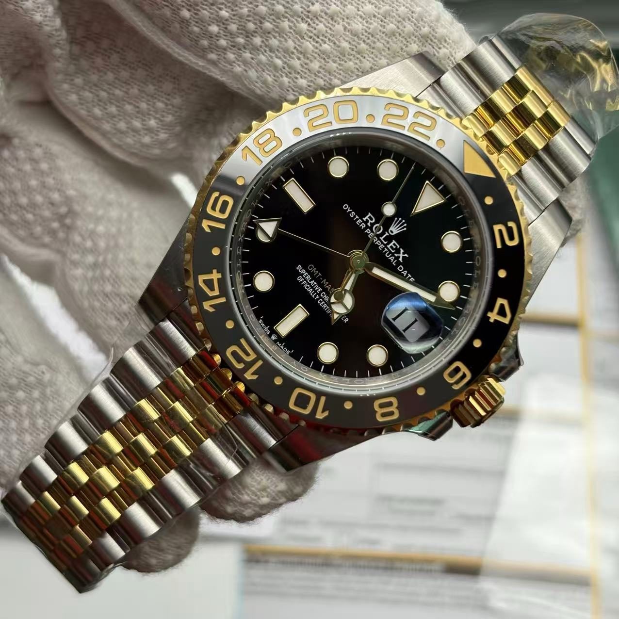 3df363050bb890beeda92755914dbca7 2023 GMT-Master 2 Silver Gold Replica Clone Watch - Image 7