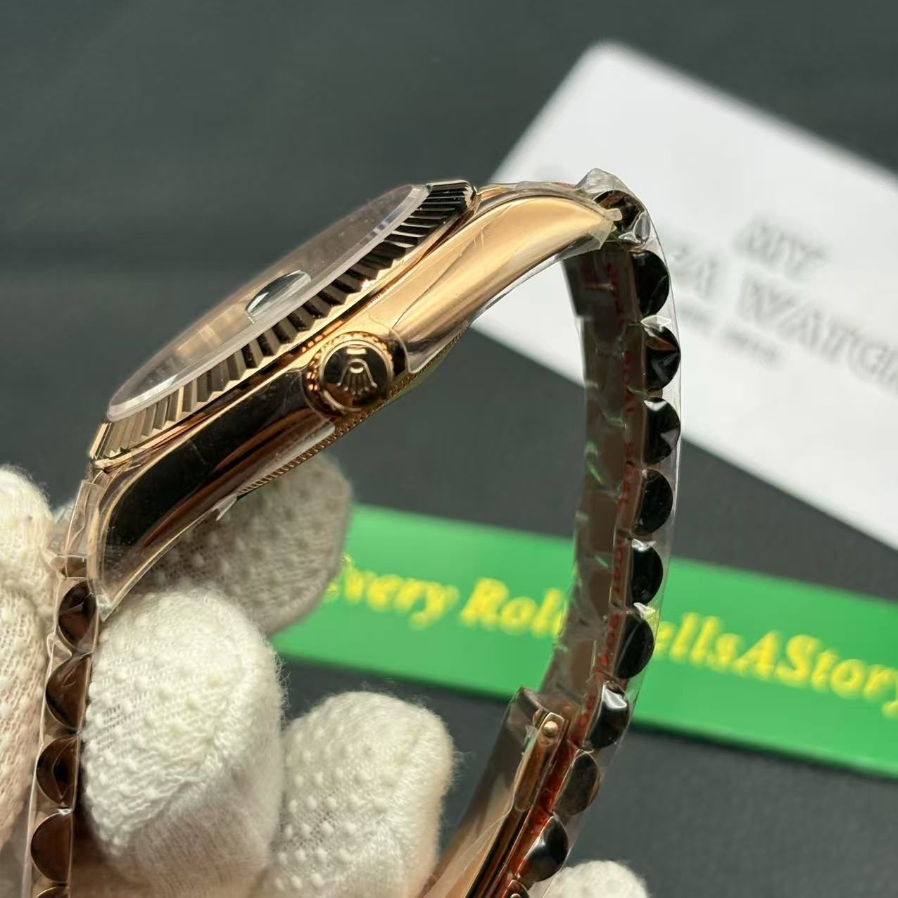 4aa63038f0e8d3804ee2cce7727167d5 Rolex Day-Date 40 Rose Gold Meteorite Dial - Image 6