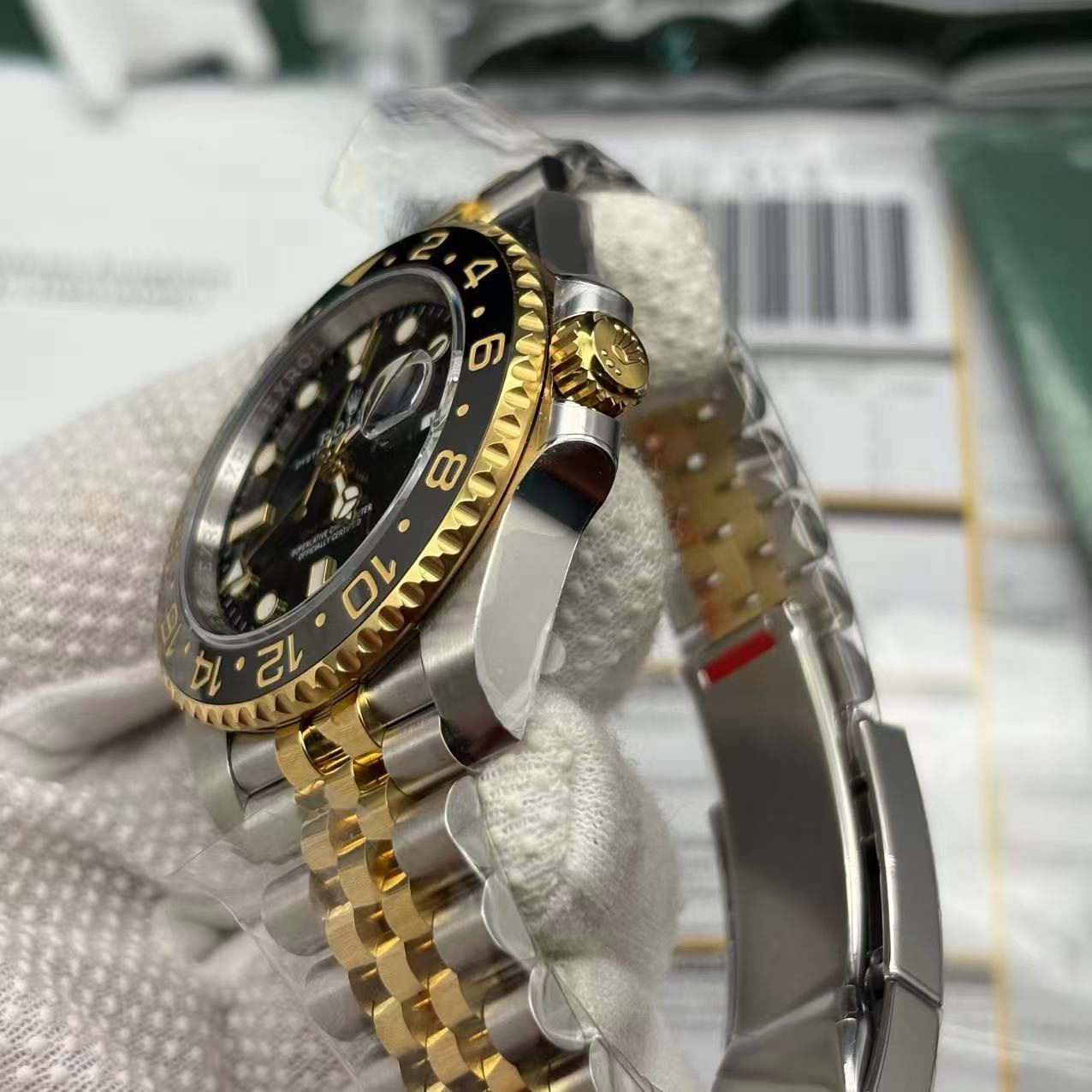 5c4782ea229e7a90258811509accff88 2023 GMT-Master 2 Silver Gold Replica Clone Watch - Image 9