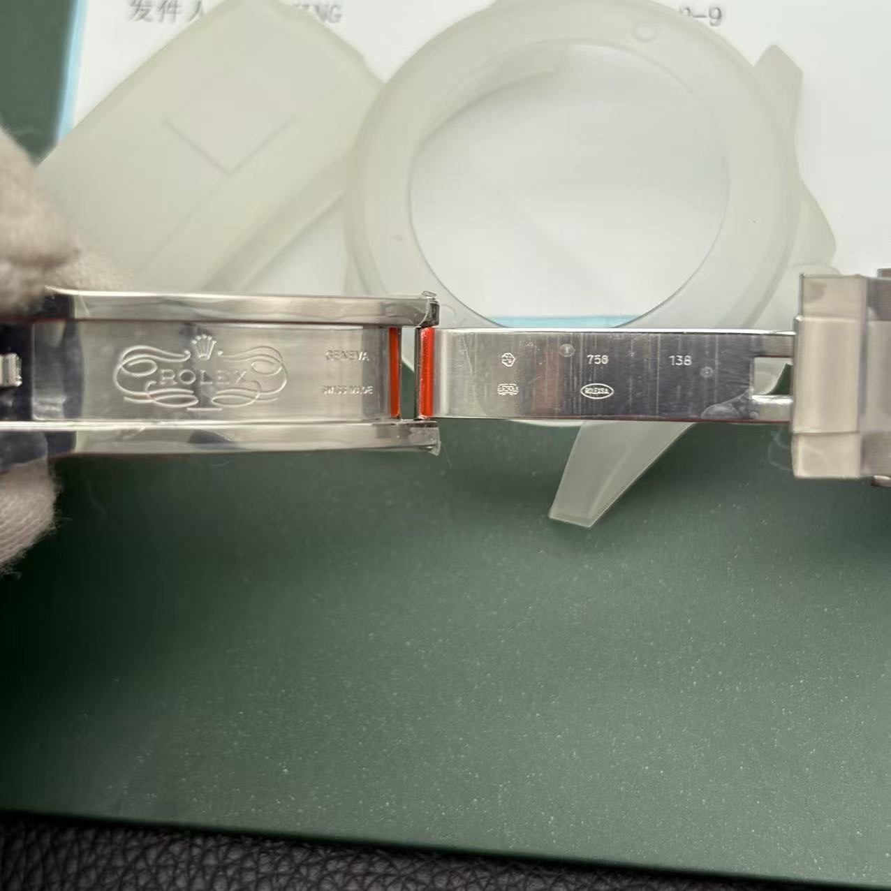 5ce14a8fc04bde358650a88601e92828 Replica Rolex YACHT-MASTER 42 White gold 2022