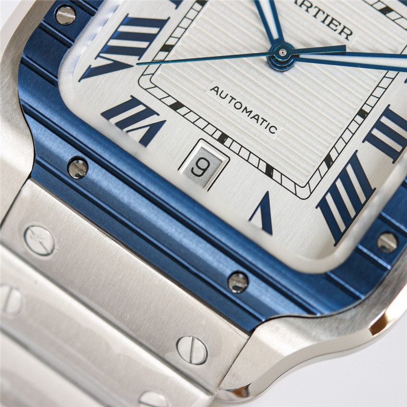 630c43112d633 Replica Cartier Santos De Cartier Watch close up