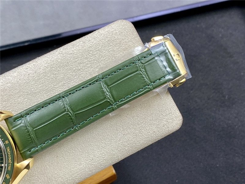 632fc6b836447 Replica Omega Speedmaster Moonwatch Green Dial