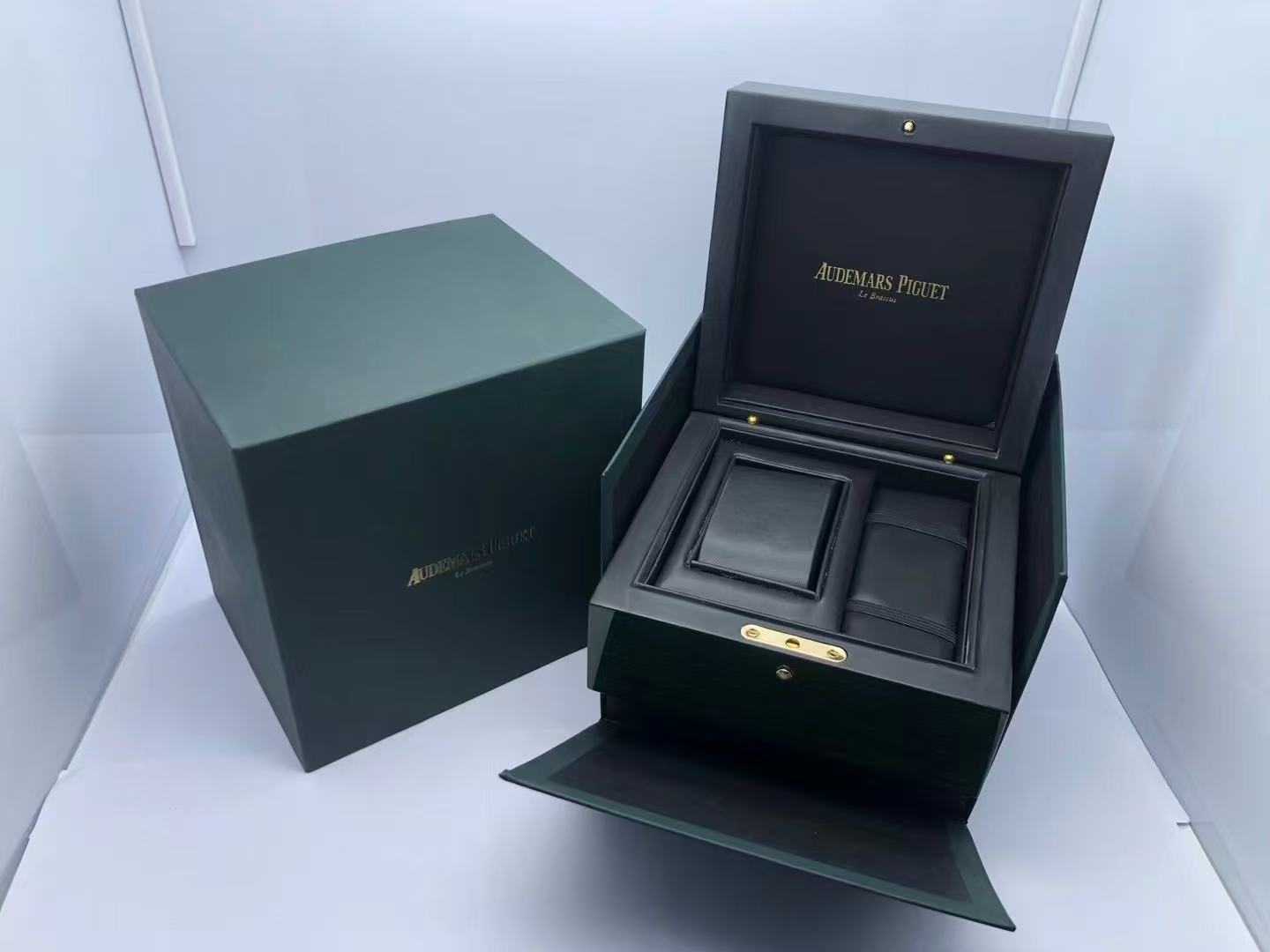 6390af23717bcb9fe01bfa7e075073e3 Best Swiss Clone Audemars Piguet Watch Box With Papers