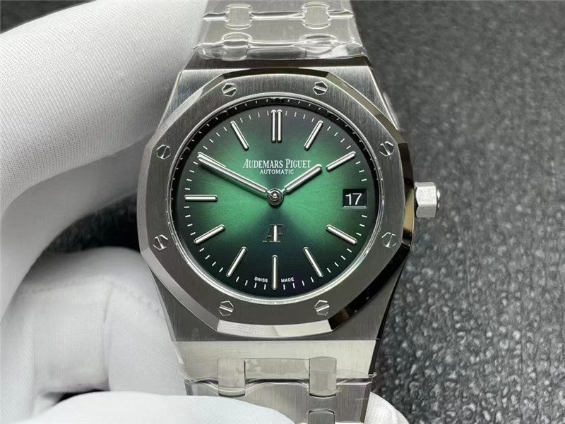 63ed9765d6068 Replica Audemars Piguet Royal Oak Green Watch