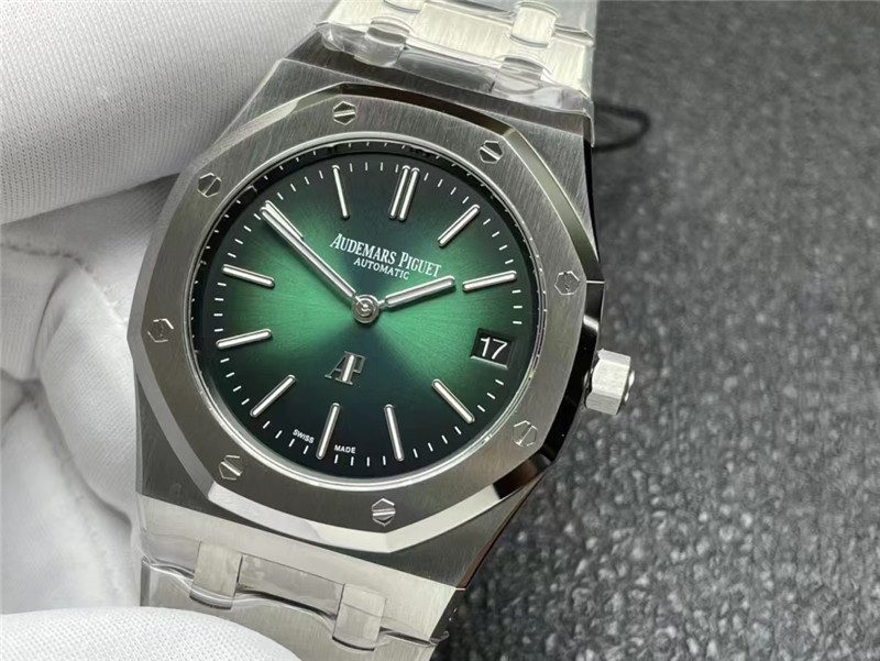 63ed97661f357 Replica Audemars Piguet Royal Oak Green Watch