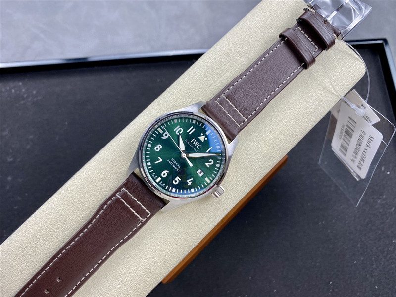 63f57eefed1e6 Replica Clone IWC Pilot’s Mark 20 Green Watch