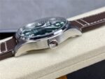 Replica Clone IWC Pilot’s Mark 20 Green Watch side crown