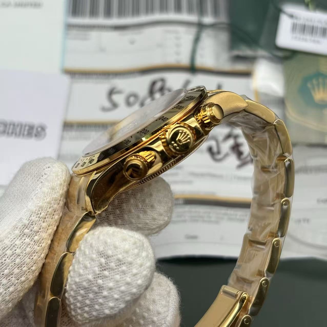 6473471730fb5aa9047a06a7d736ba04 Super Clone Rolex Daytona Gold with Blue Dial 116528 Replica - Image 8