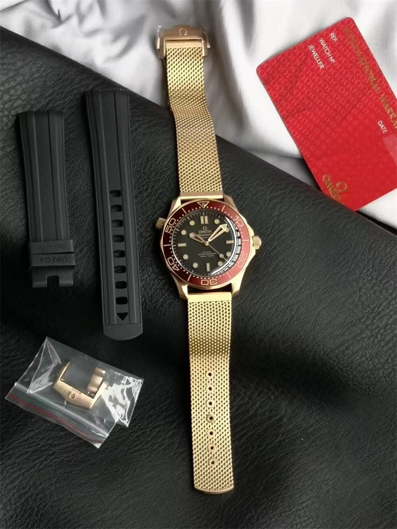 6805c86a96d4f Replica Omega Seamaster 007 Burgundy Watch