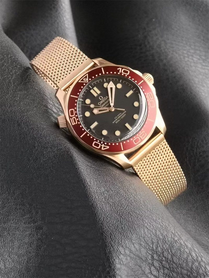 6805c86b0996a Replica Omega Seamaster 007 Burgundy Watch