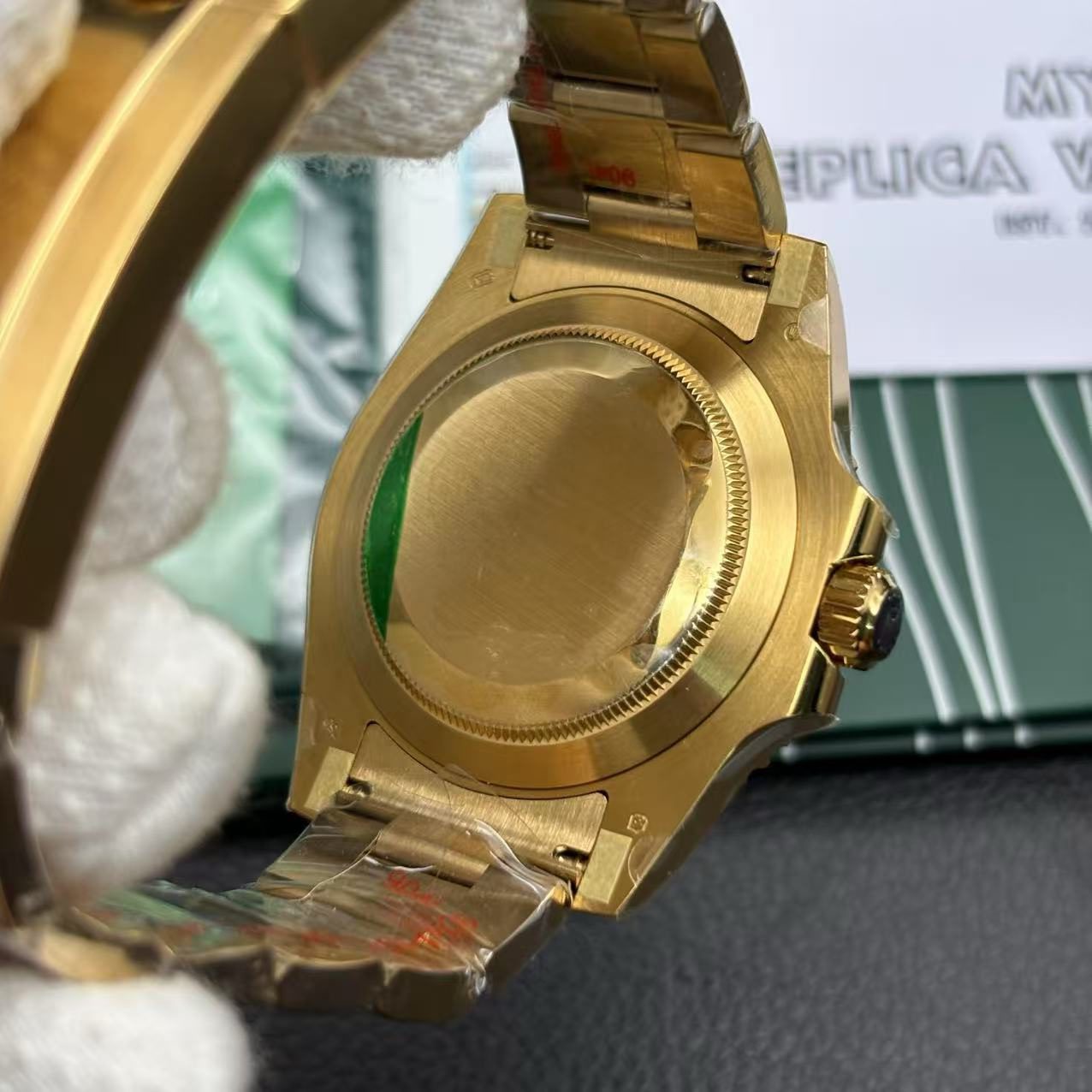 7e47daffe159547b23313984a2d2fe71 Replica Rolex Submariner Gold/Black - Image 8