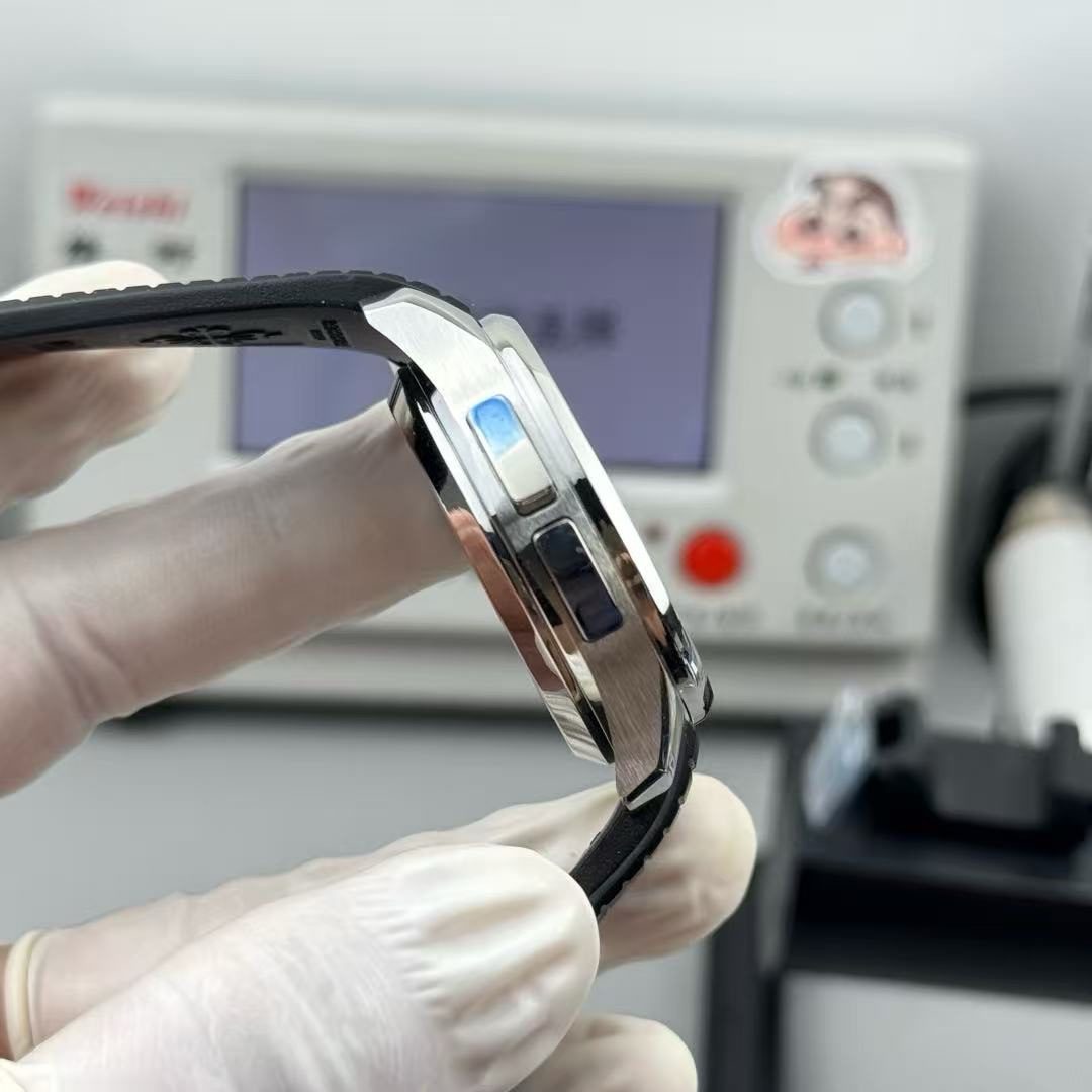 8aec8af184bd58668f8e8041543130ff Replica Patek Philippe Aquanaut Travel Time Stainless Steel Watch 5164A-001 - Image 6