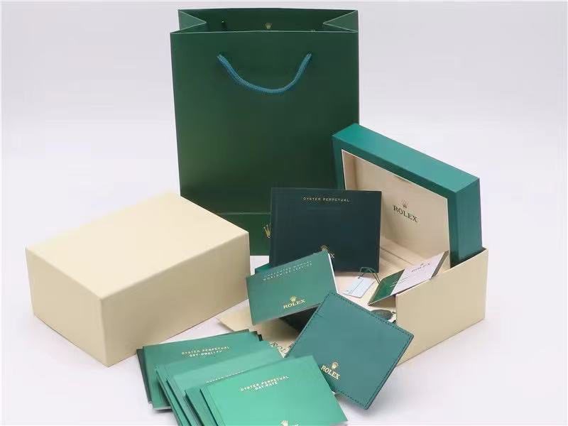 9facdd10ea3400a98d2e439d515c7e3e 2 Replica Rolex Watch Box with Papers 2020 Model