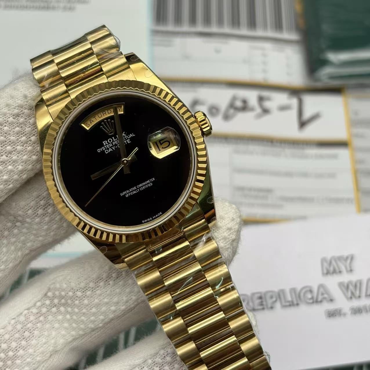 a4501e4253067be320a0360fcee26ca3 Rolex Day Date President Gold Replica - Black Dial - Image 9