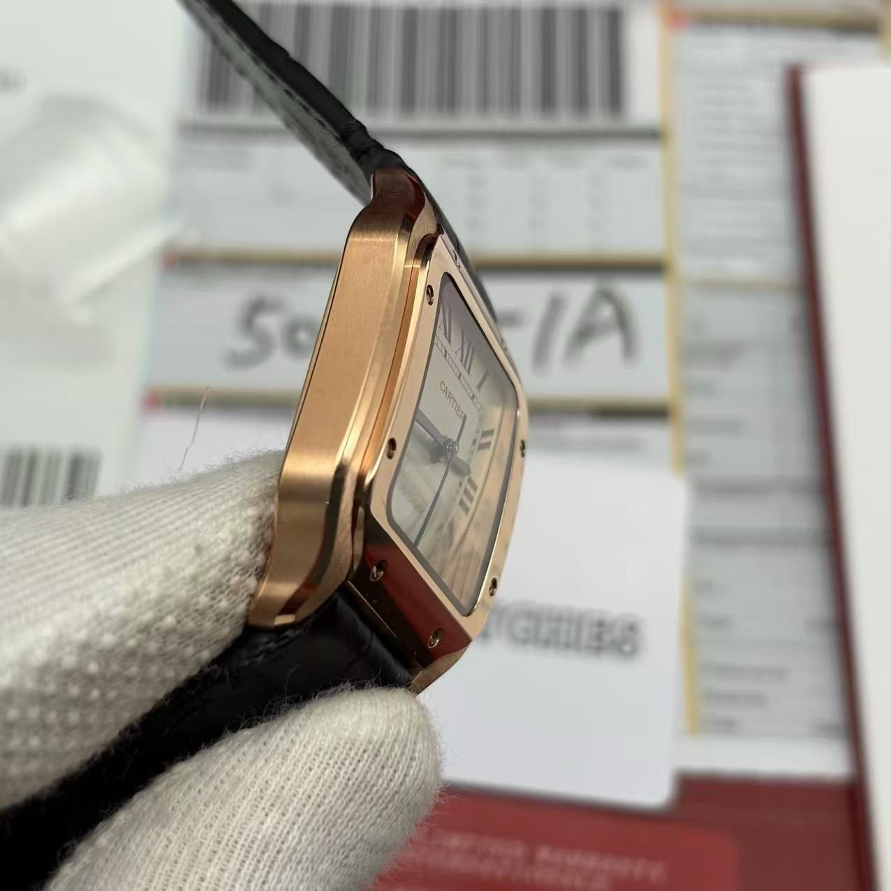 a9023ee8f9d464476bf6292d13b57189 Replica Cartier Santos WGSA0012 Watch - Image 9