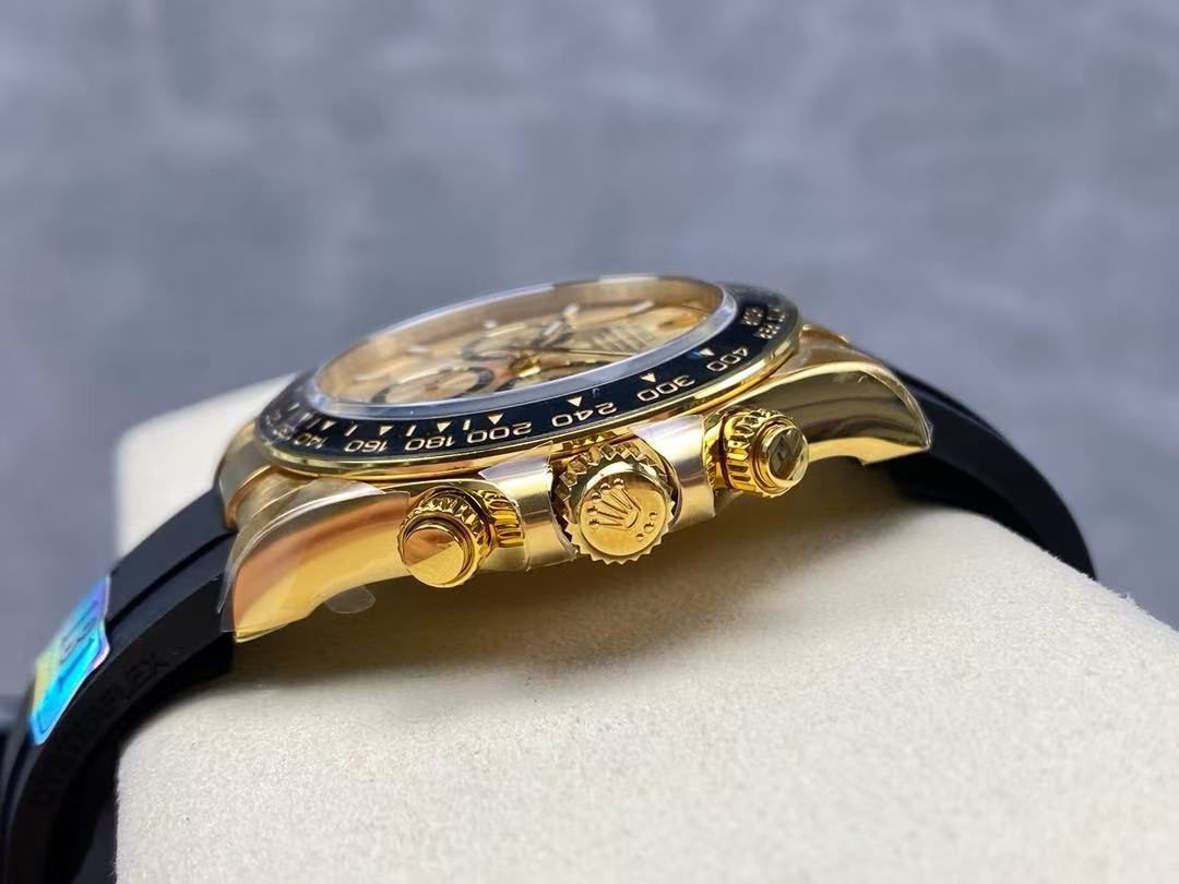 b359e7ae9052c4f40cb7c6084f632c51 Superclone Rolex Daytona Golden Dial 126518LN - Image 7