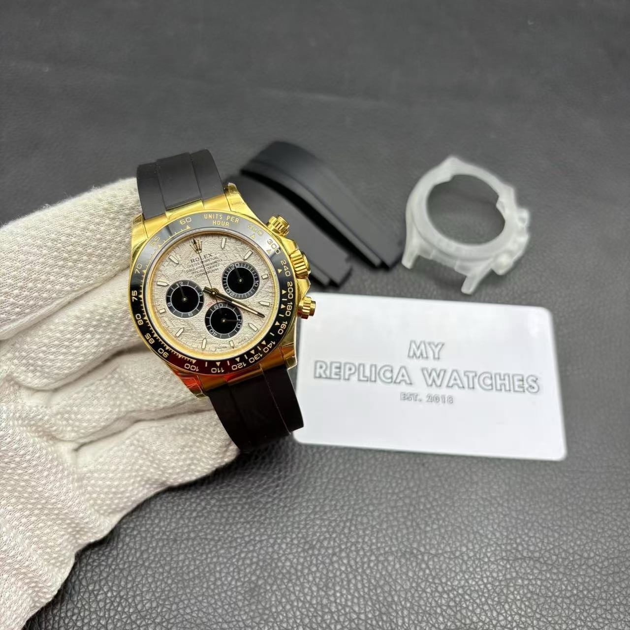 d1b1668588493a92f99655bd3c7f3e83 Superclone Rolex Daytona 40 mm 126518LN Meteorite Dial - Image 12