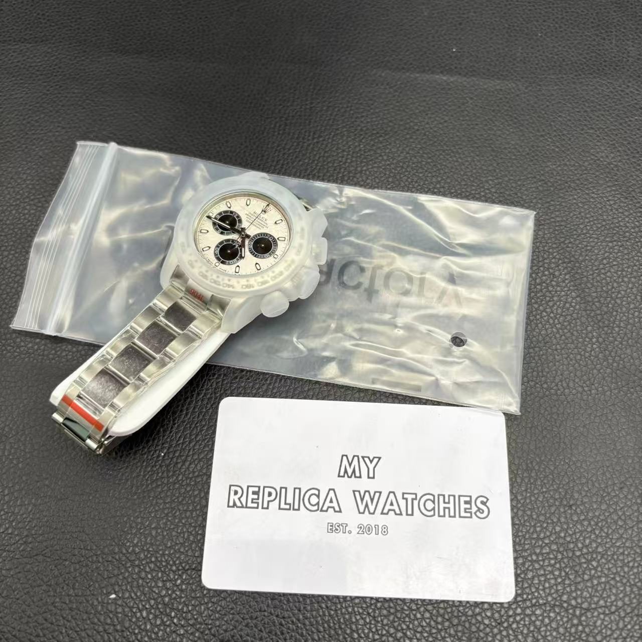 e10eef9c53a33b89e47ea61417519854 Rolex Daytona 116519 Meteorite Watch - Image 2