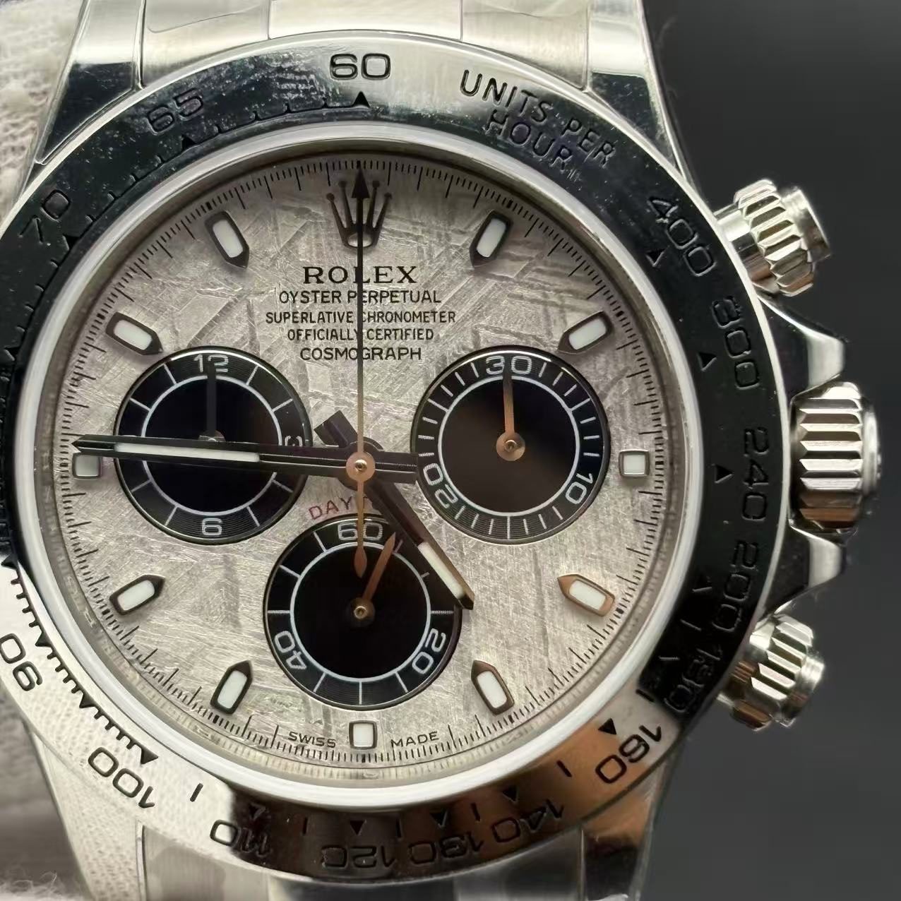 e290ee42e50e32b7d6e8e4ec9c5e4df6 Rolex Daytona 116519 Meteorite Watch - Image 11