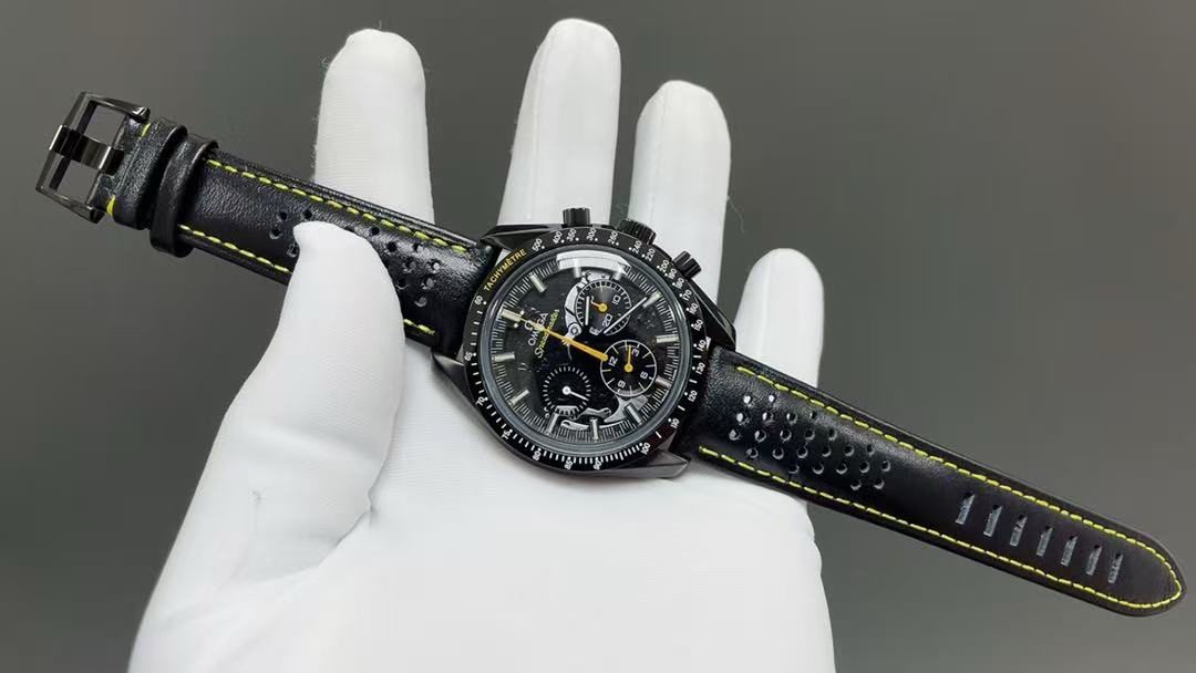 e9a013cb8d8803945fba4b9b328bd6d3 Replica Omega Speedmaster Men Automatic Black Leather Watch O31192443001001 - Image 4