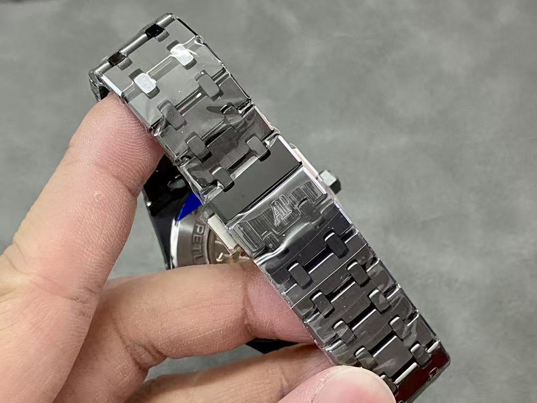 f3accee3c6b1bcf620e32d6b932f3ab7 Audemars Piguet Royal Oak Perpetual Calendar Full Black Ceramic Replica