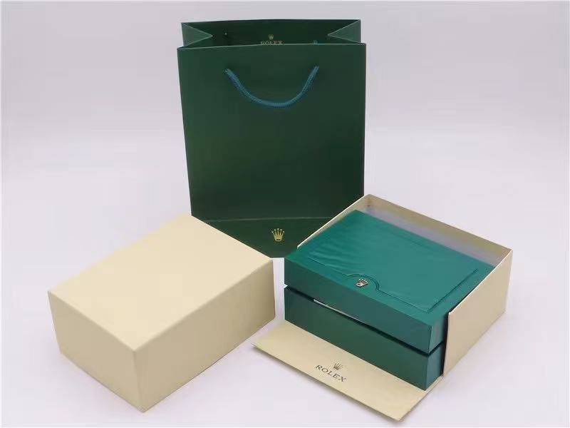 f3b16eb89719b323777bbe0db2483966 2 Replica Rolex Watch Box with Papers 2020 Model
