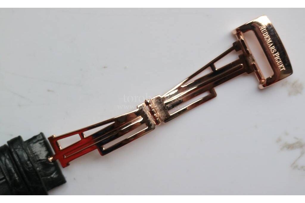 image_20ff314c-fffa-40a6-9f45-8f3fd5d5e3a3 Replica Royal Oak - SelfWinding Leather - IP Empire Replica Watches