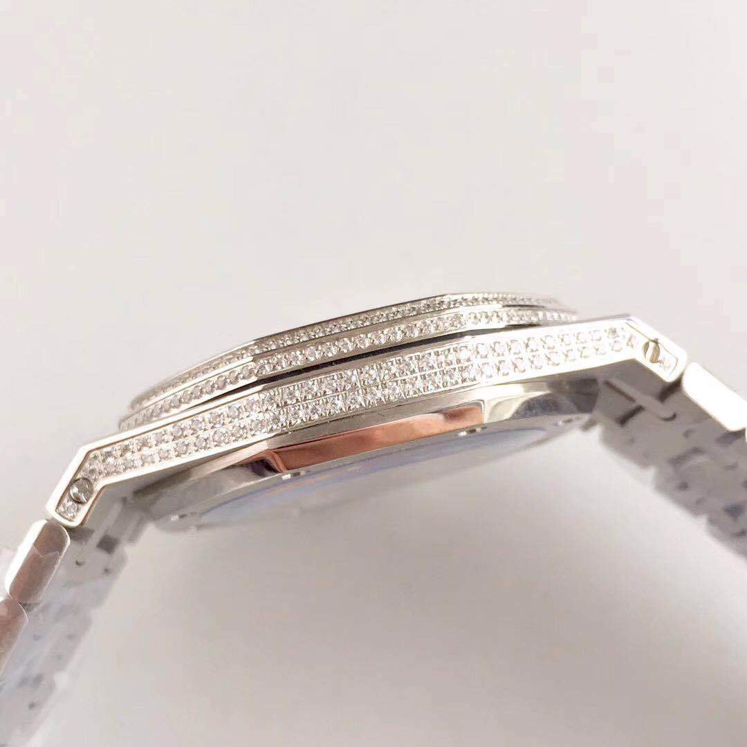 Replica AP Royal Oak Full Diamond Replica AP Royal Oak Full Diamond