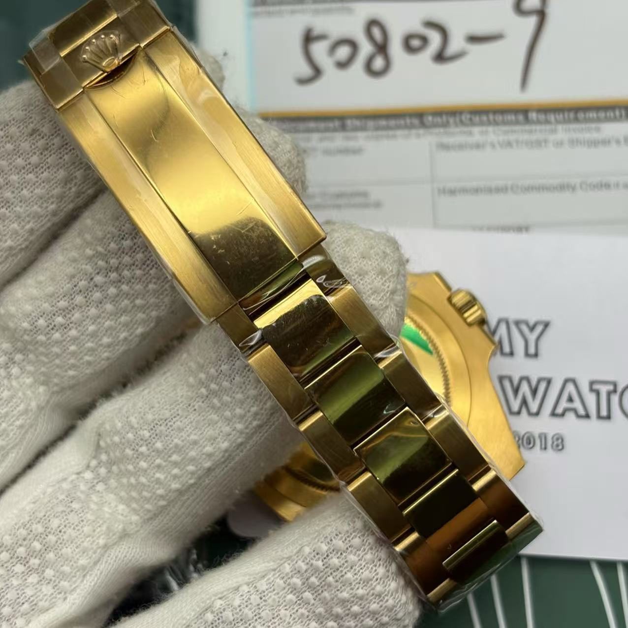 0afb0a06894e713b5b6abb38a077c920-2 Rolex Submariner Full Gold Blue Dial Swiss Clone Replica - Image 10