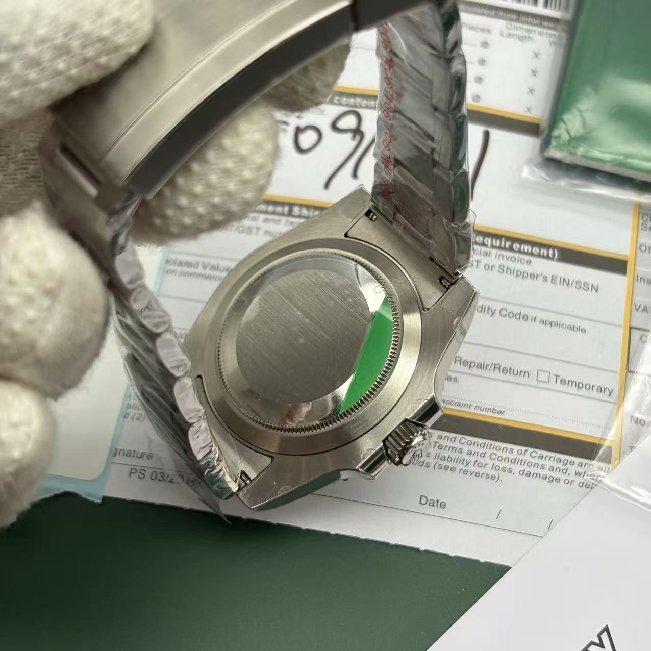 1711b53a00a1f9f7e035f1032f0adc9e Rolex Submariner Silver Black Replica Swiss Clone - Image 7