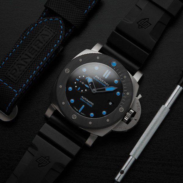 17650495_6_1 Replica Panerai Submersible Automatic Black Rubber Strap PAM00799