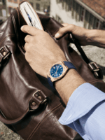 Replica vacheron constantin Overseas self-winding 41 mm Pink gold, 18K 5N pink gold - Image 14