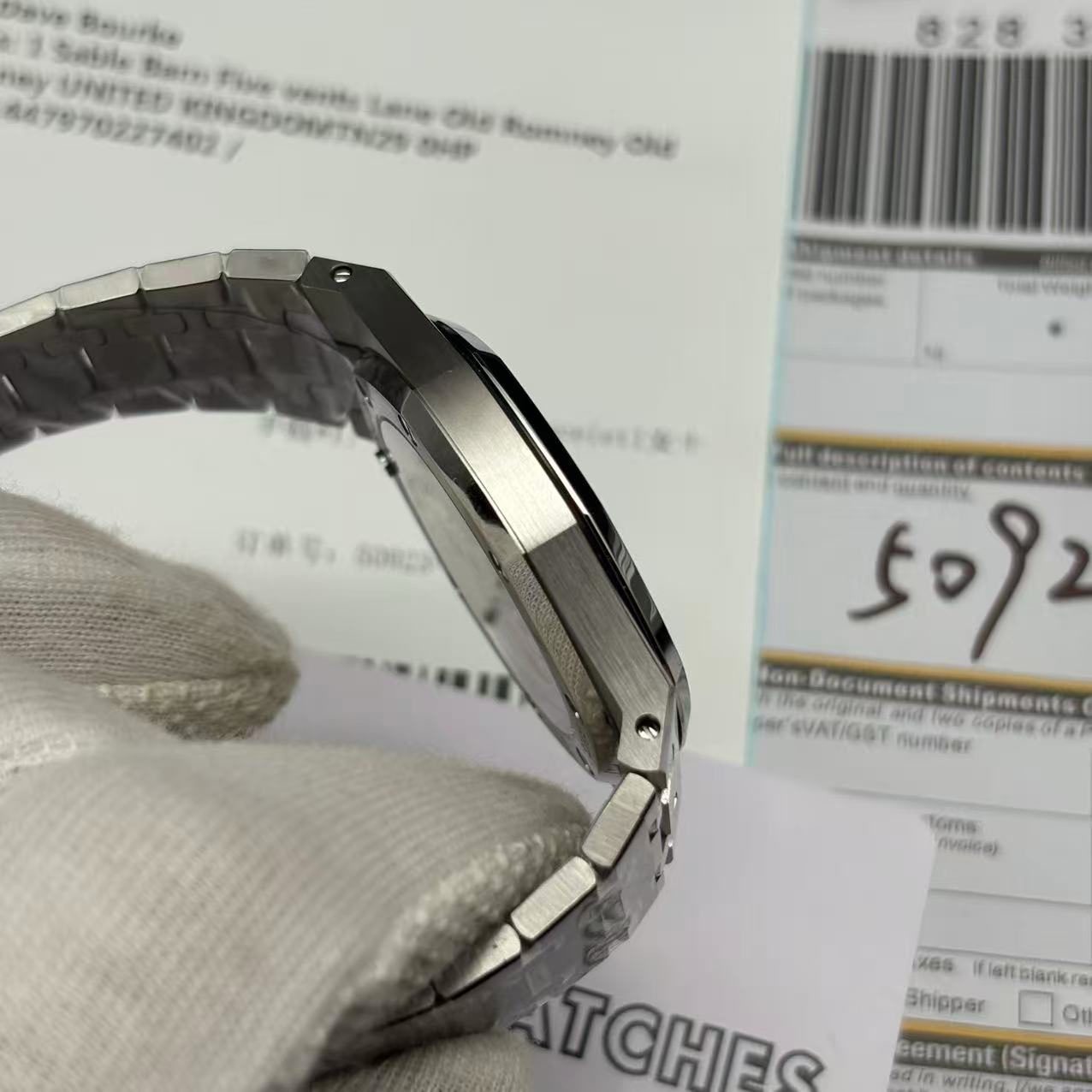 2919851f8ea7132c889720f594ef2444 Replica Audemars Piguet Royal Oak Jumbo Extra-Thin Blue 15202ST.OO.1240ST.01 - Image 4