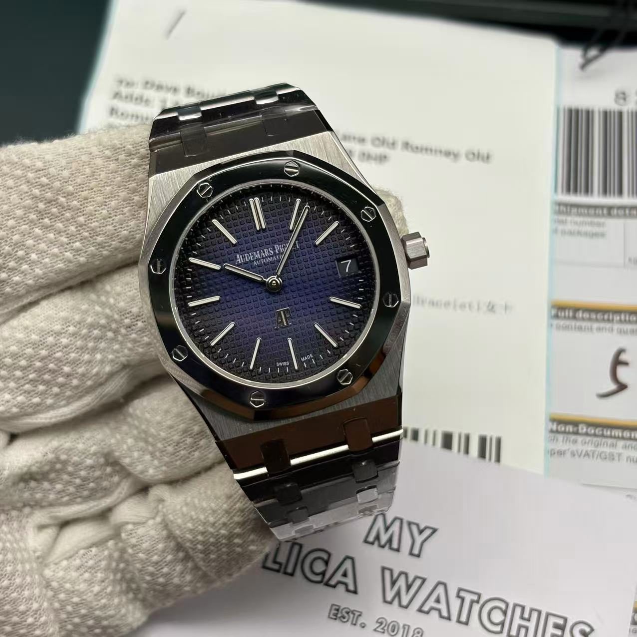 302248895412f1c4c5ed6c74100520af Replica Audemars Piguet Royal Oak Jumbo Extra-Thin Blue 15202ST.OO.1240ST.01 - Image 7