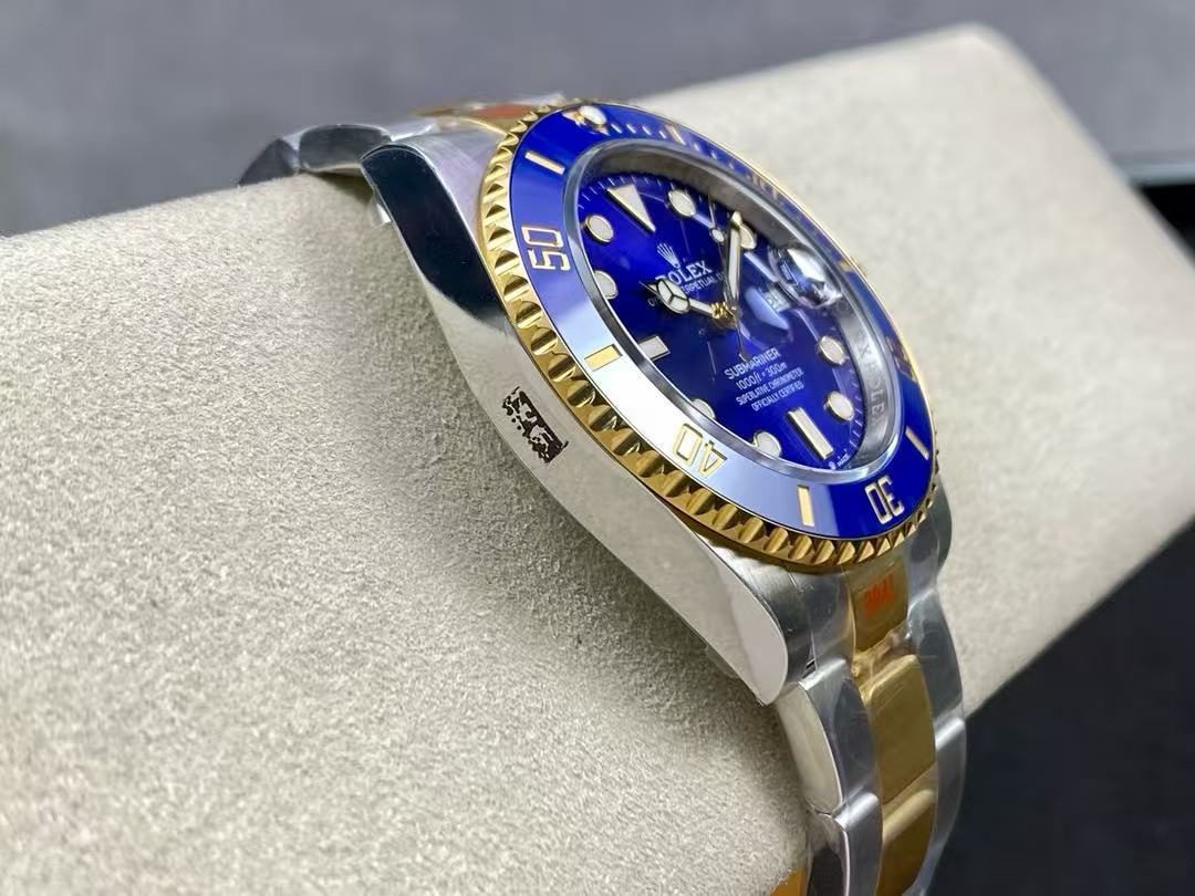 39f4583819dfe1f43b5b0c853859044c Rolex Submariner Two Tone 41MM Submariner 126613LB (2025) Super Swiss Clone - Image 7