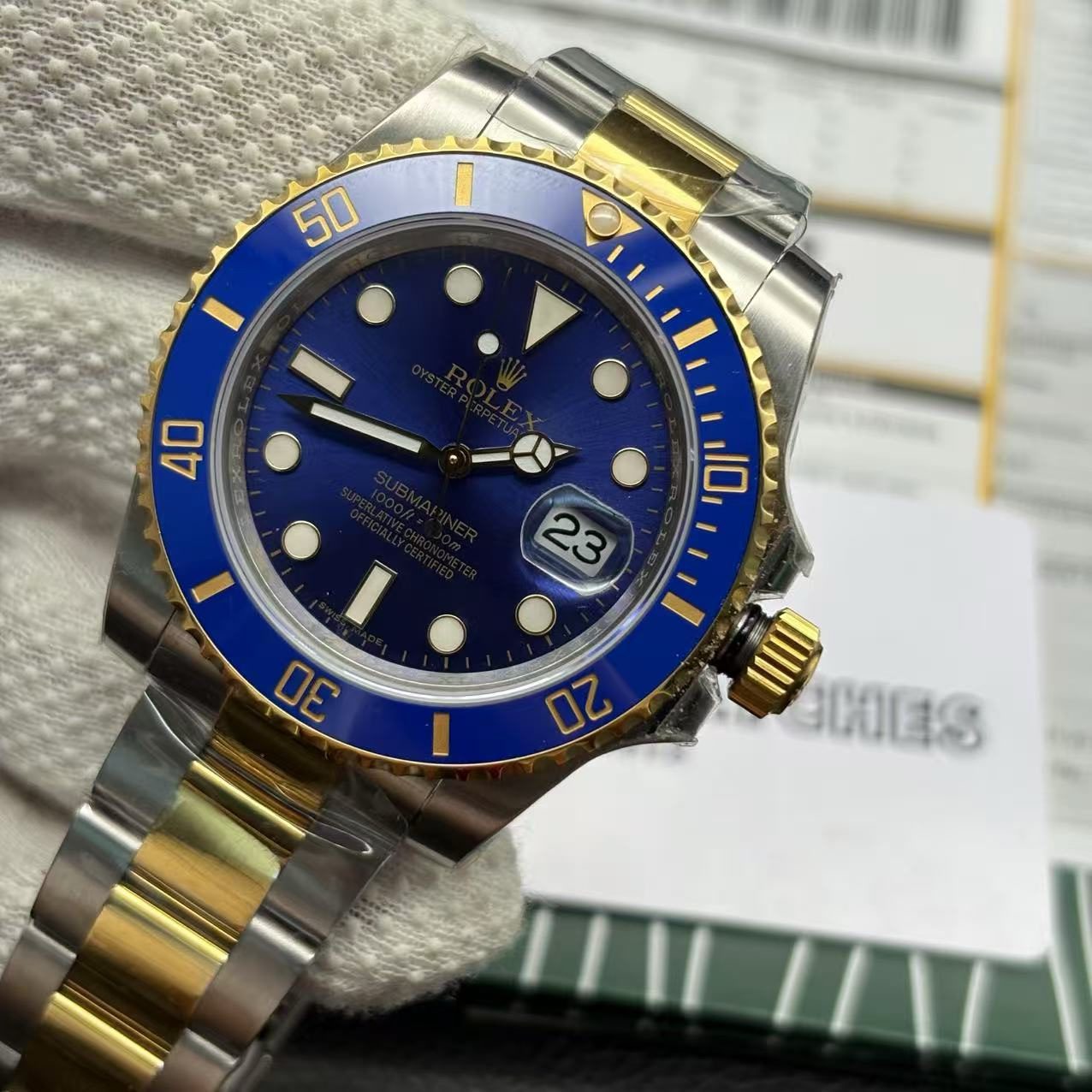58cd115fac523984c9e5fcd948ef6d62 Replica Clone Rolex Submariner - Two tone Blue Dial - Image 6