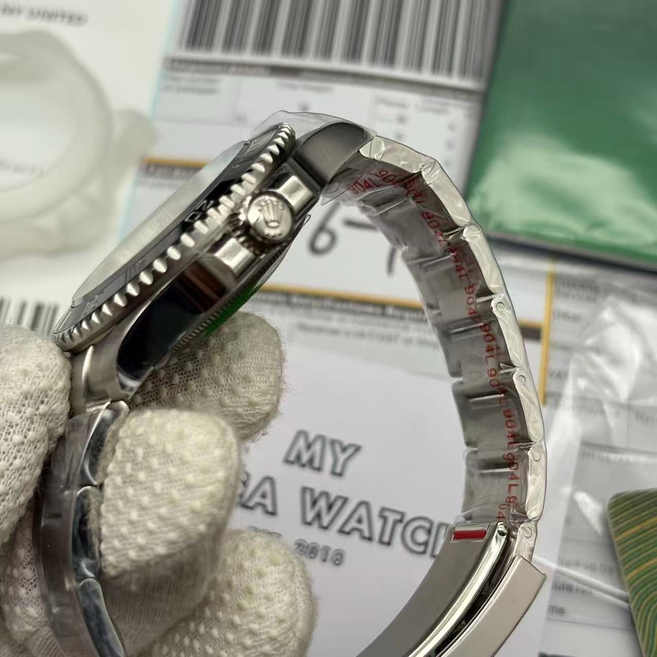 81e705305cebd754d2eb651573cbaa42 Rolex Submariner Silver Black Replica Swiss Clone - Image 5