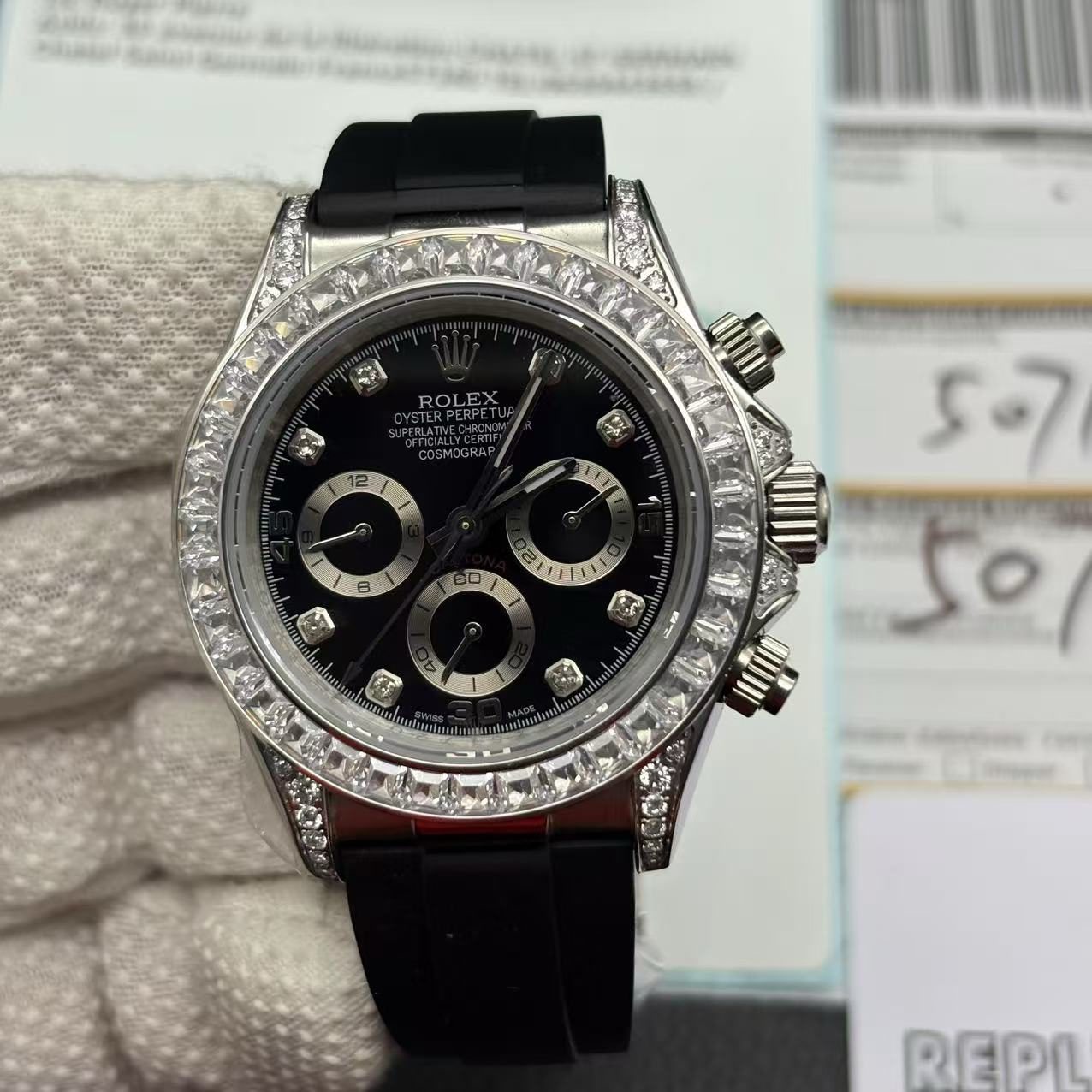86b7e70bb10bd64a60382814a24de655 Rolex Daytona Diamond Leather Strap Replica - Image 2