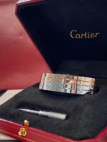 Best Clone Replica Cartier Love Bracelet For Men and Women B6035516