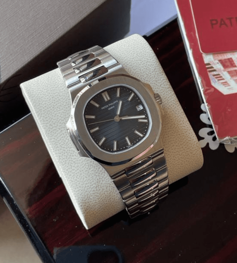 TOP Swiss Replica Patek Philippe Nautilus – Silver/Dark Blue TOP Swiss Replica Patek Philippe Nautilus - Silver/Dark Blue