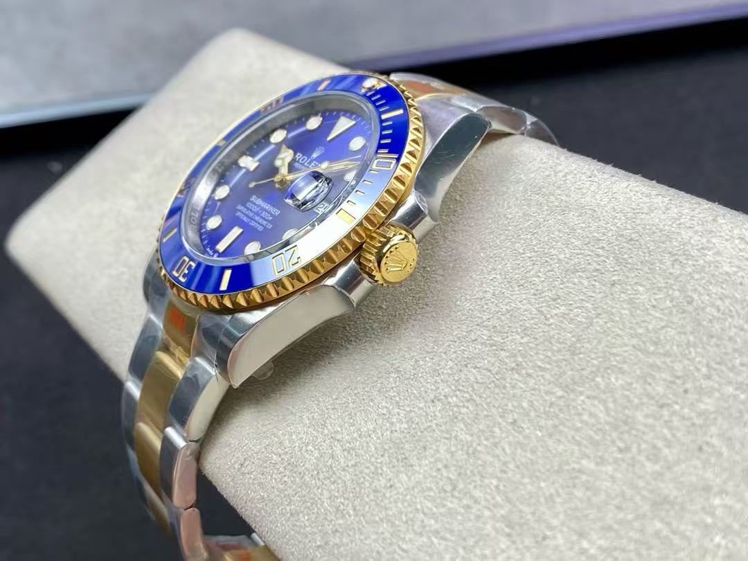 a3de6998e28dd02d09b08eed163c6b2e Rolex Submariner Two Tone 41MM Submariner 126613LB (2025) Super Swiss Clone - Image 8