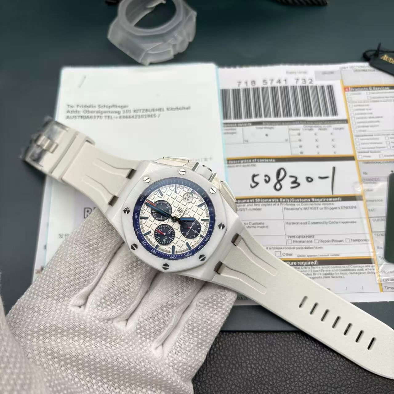 c62dc2538f7b132df067a47014ddb13c Replica Audemars Piguet Royal Oak Offshore 26402CB.OO.A010CA.01 - Image 3