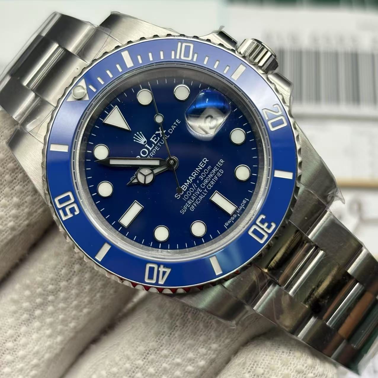 cbb46d215245b8ecce7415ac9b487b7f Rolex Submariner Blue Dial Swiss Clone Replica - Image 2