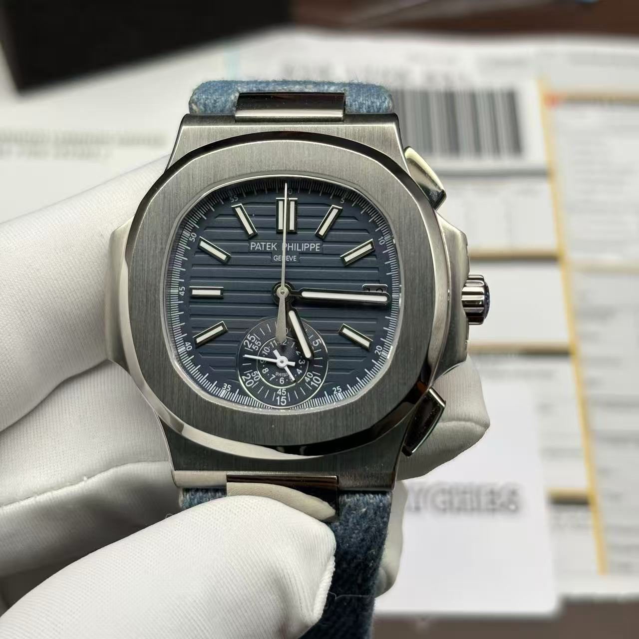 d76ca7e4a3c67a233eb1987bd06b2bdb Super Clone Replica Denim Patek Philippe Nautilus 5980/60G - 2024 - Image 3