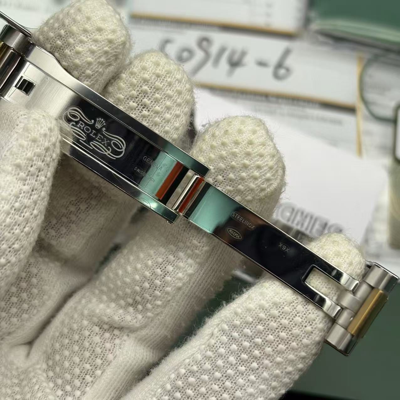 ebe12a38d9ce33db4eeb46bfa26bc241 Rolex Submariner Two Tone Black Dial Super Replica Copy - Image 12