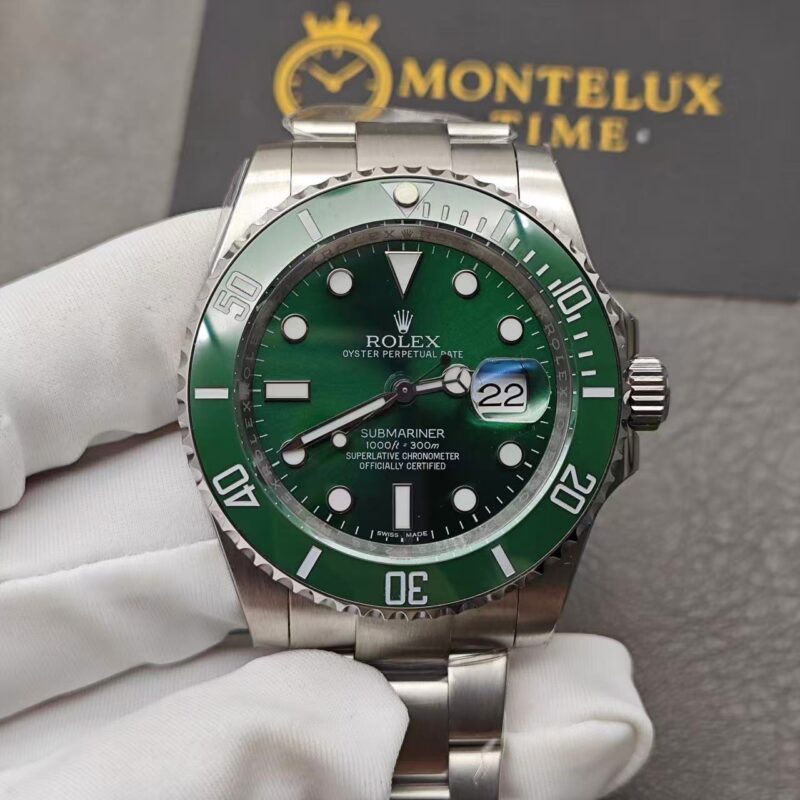 TOP Replica Rolex Submariner Green Dial Hulk